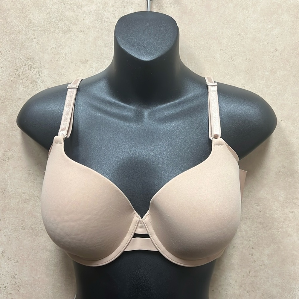 🛍️ Closet Clear Out Day 🛍️ Warner's bra 36C with underwire